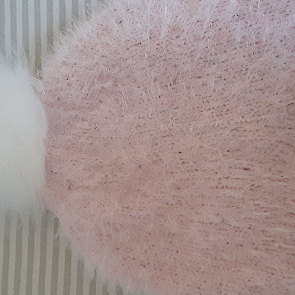 Girls winter hat - Picture 7 of 7